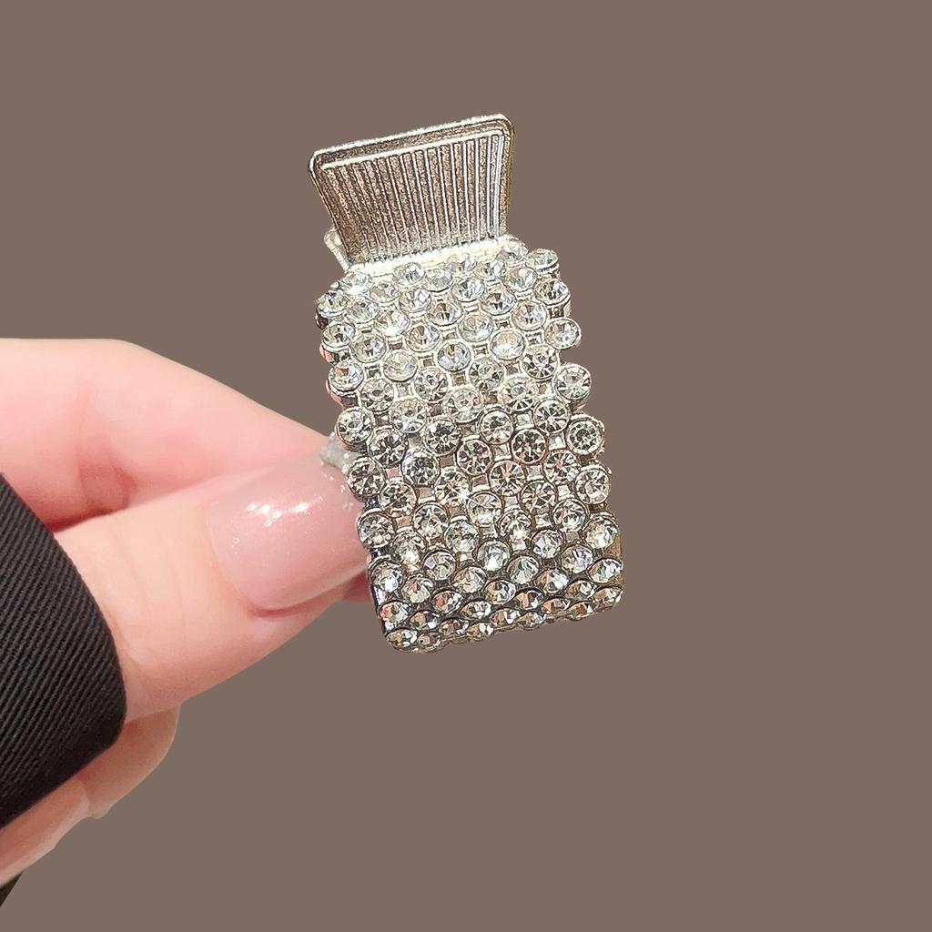 Hoher Pferdeschwanz Voll Diamant Metall Griffklammer Glänzender Diamant Flauschige Haarwurzeln Haifischklemme Party Licht Luxus High-End Haarspange