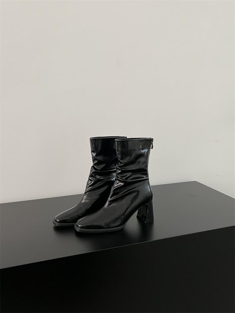 2025 new spring and autumn square head thick heel temperament French high heel elastic thin boots British style pleated stacking boots women