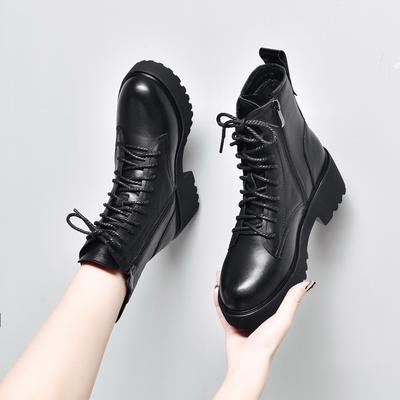 Damskor vinter nya tjockbottnade läderstövlar svarta första lager koskinn snörning korta stövlar casual muffin boots