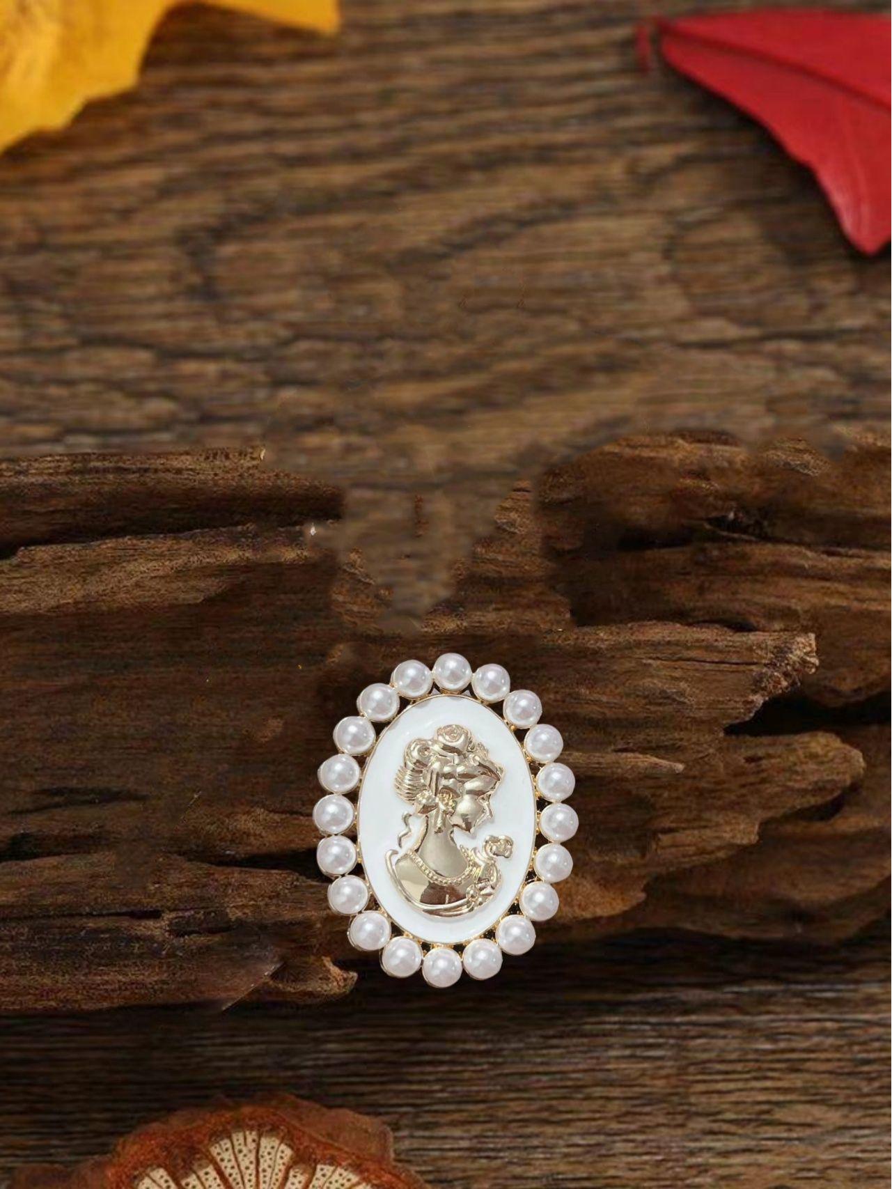 

Корейская брошь-цветок из жемчуга: Элегантный дизайн для роскошного, универсального образа