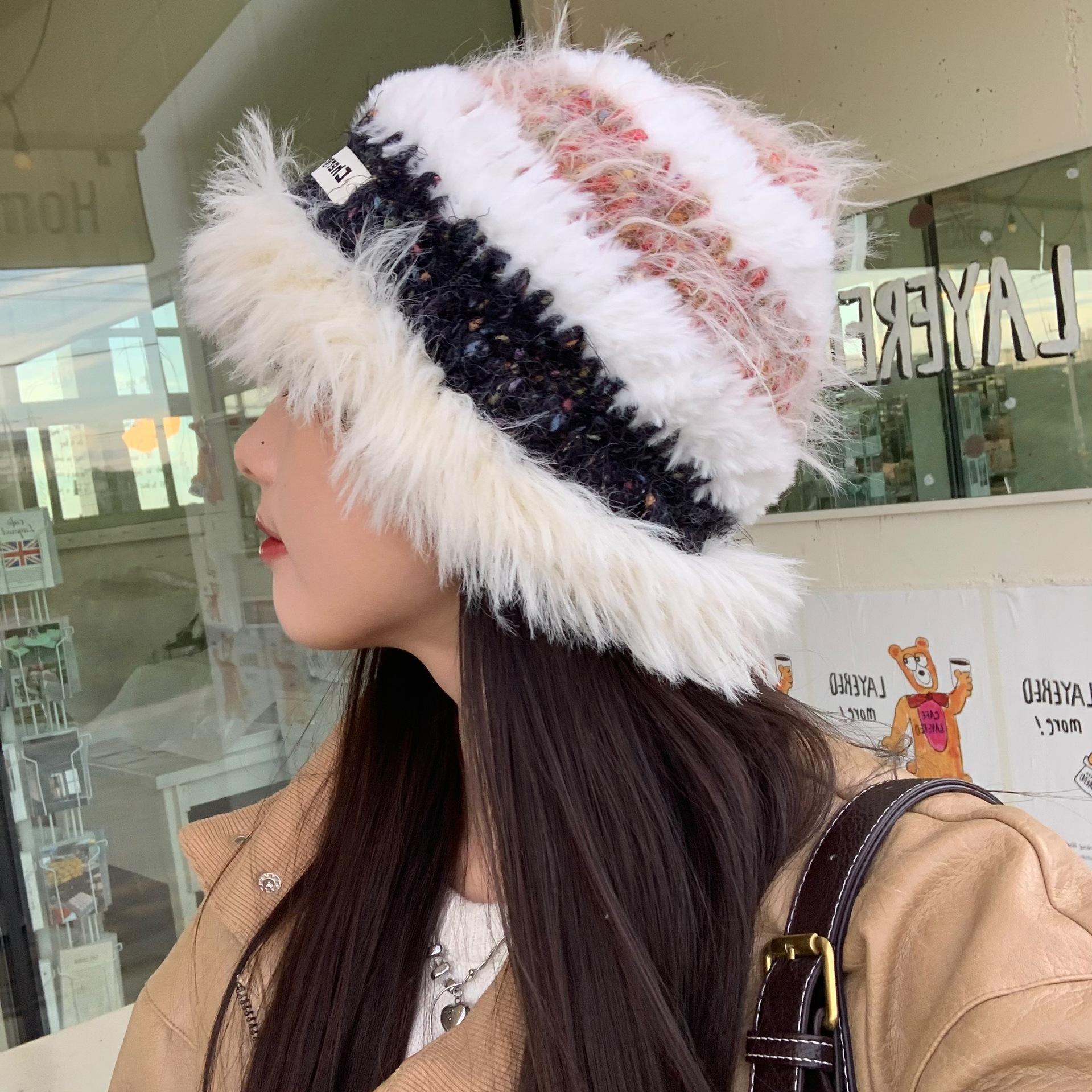 

Contrast Color Plush Beanie Women s Autumn and Winter Face Showing Small Fisherman Hat Sweet Warm Plush Knitted Hat M（56-58cm）