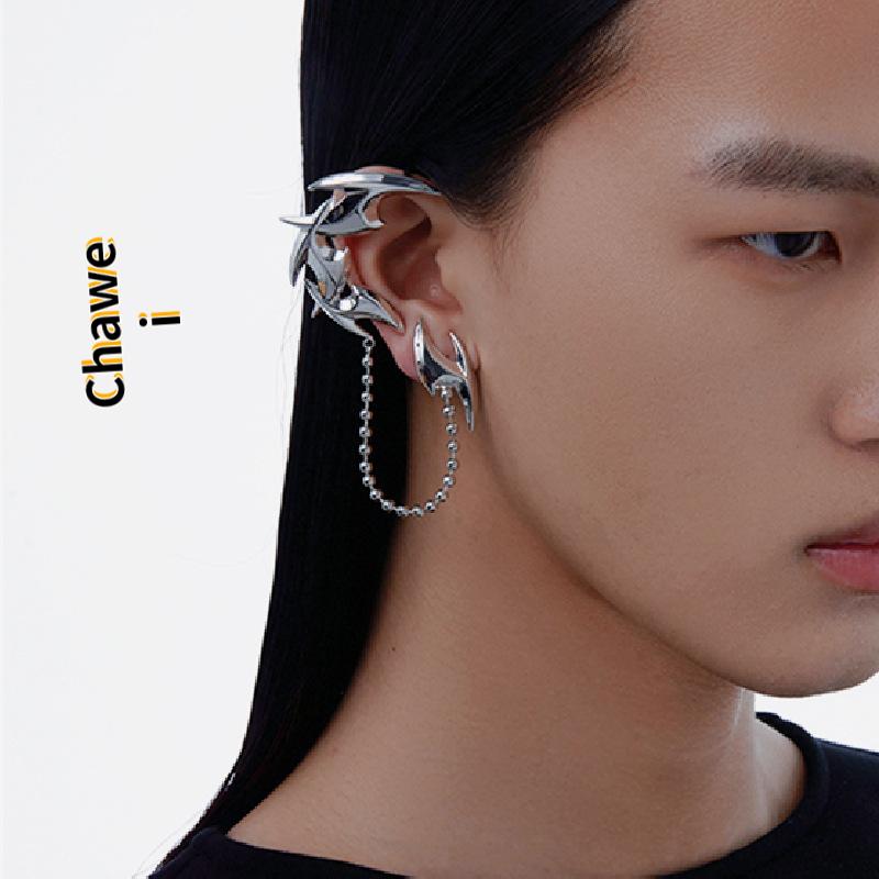 

2023 New Punk Darts Ear Clip Silver Color Metal Tassel Cool Unsex Party Retro Dangle Earring for Women Men Couple Jewelry