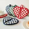 Heart-Shaped Hand Clip Heat Insulation Pad Coaster Anti-Scalding Gloves Baking Kitchen High Temperature Resistant Oven