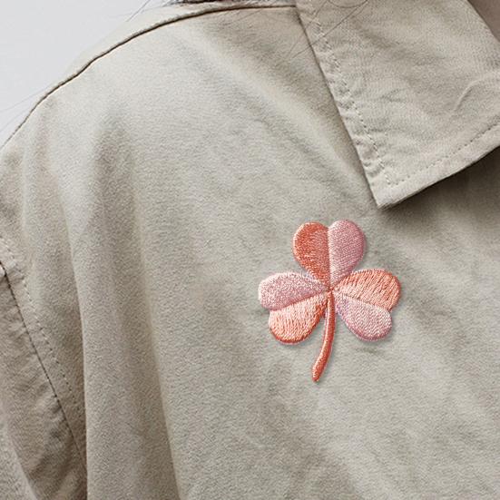 Embroidered Patch Four Leaf Clovers Iron-on Patch Self Adhesive Clovers Embroidered Appliques DIY