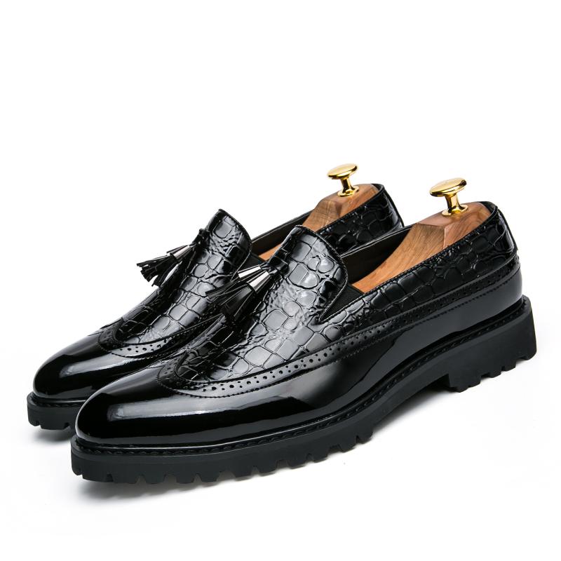 Men's Fashion Trends Social Office Shoes Breathable Leather Loafers High Quality Flats Male Walking Shoes Slip-on Tassel Loafers