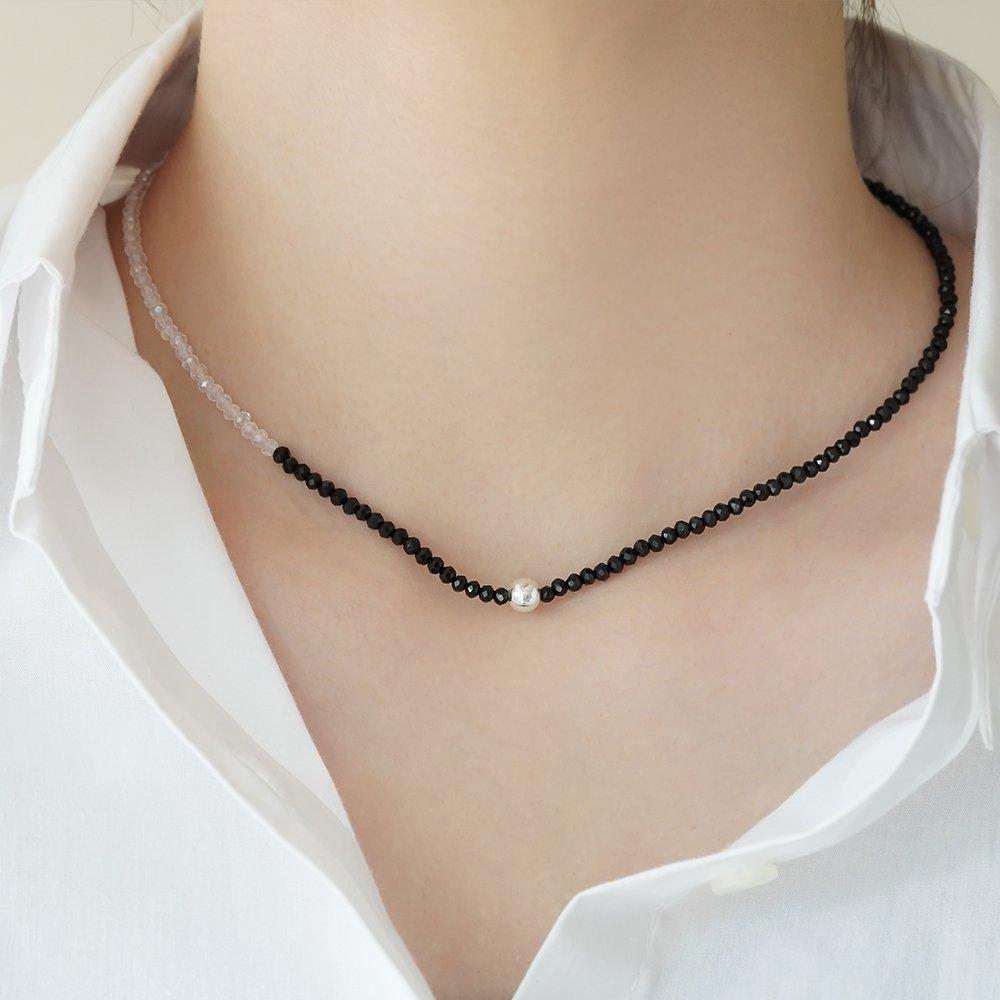 92.5 Silver Silver Ball Onyx Natural Stone Rondelle Silver Necklace