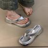 Sweet leopard print high-heeled flip-flops, elegant temperament with skirt, toe, thick bottom, cool slippers.