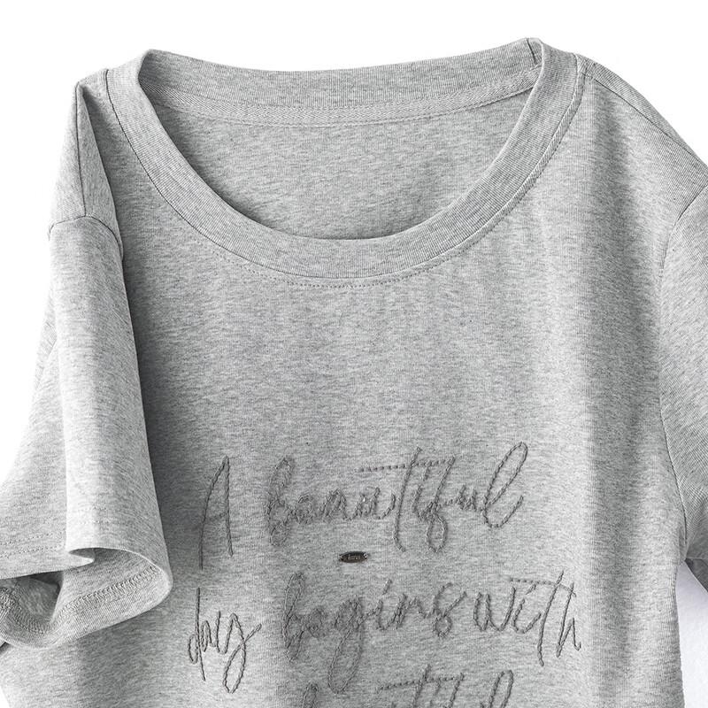 Damen-T-Shirt mit Rundhalsausschnitt, kurzen Ärmeln und Stickerei