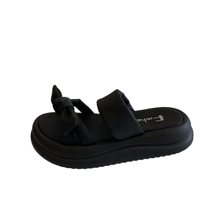 

Thick-soled cool slippers for women s summer wear 2024 new fashionable versatile bow super fire stepping on shit soft-soled beach shoes 35 чёрный