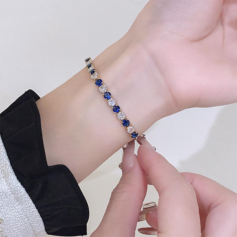Bracciale Regolabile Colorato con Zirconi 2024: Gioielli alla moda, versatili ed eleganti per un look leggero e personalizzato