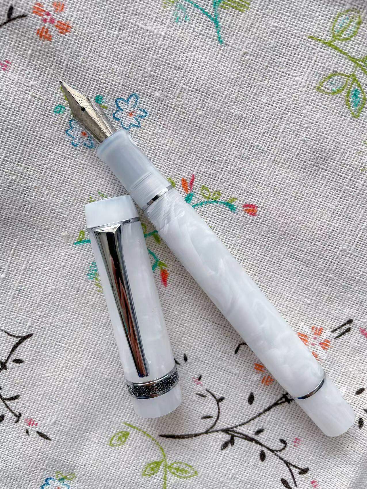 

All Color Kaigelu 316 Smooth Acrylic Fountain Pen EF/F Nib Beautiful Marble Amber Pattern Ink Pen Writing Gift Office Business (as the picture,Kaigelu M(0.8MM))
