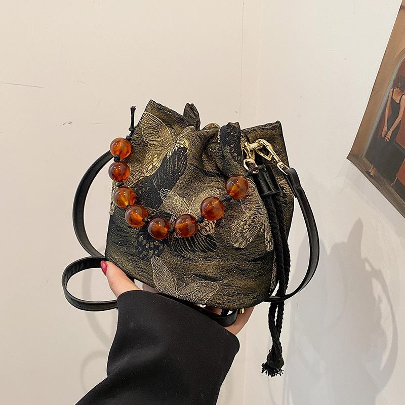 2025 Casual Butterfly Embroidery Spring and Summer Fashion High-end Sense Beaded Bag Versatile Bucket Bag