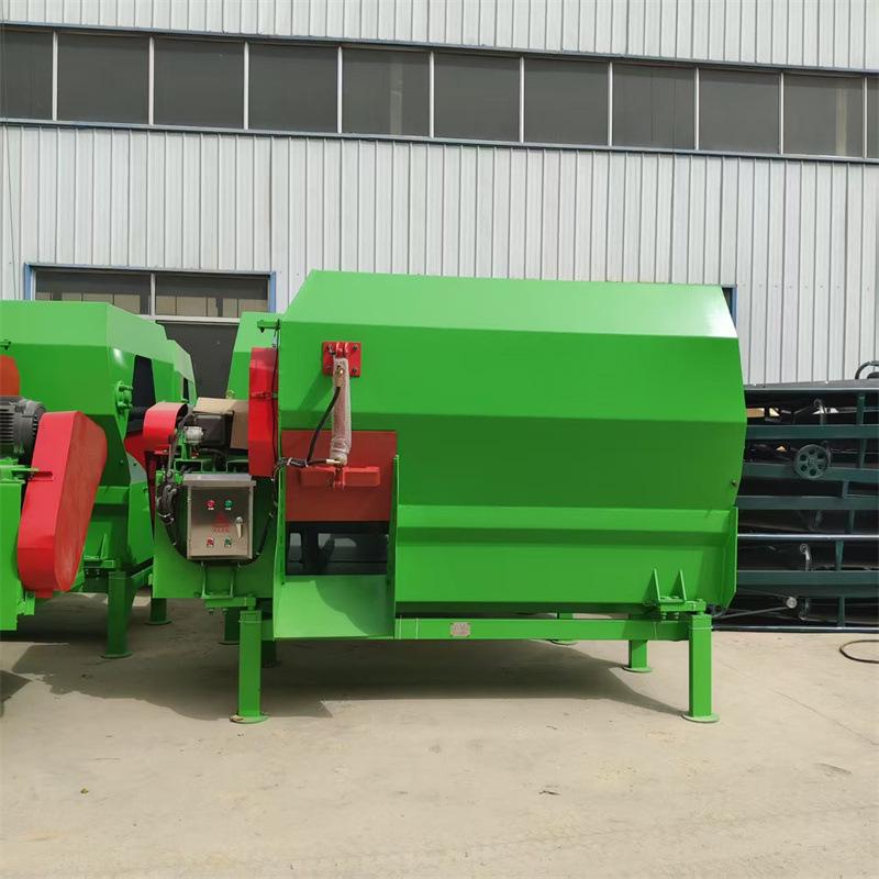 24m³ Electric TMR Feed Mixer & Grass Chopper for Cattle Farming