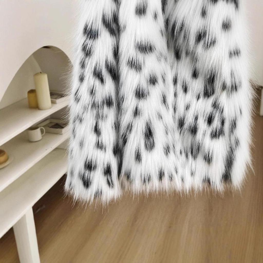 Ekologiczne Cętkowane Sztuczne Futro Lisie - Damskie Krótkie Ciepłe Zimowe Moda 2025