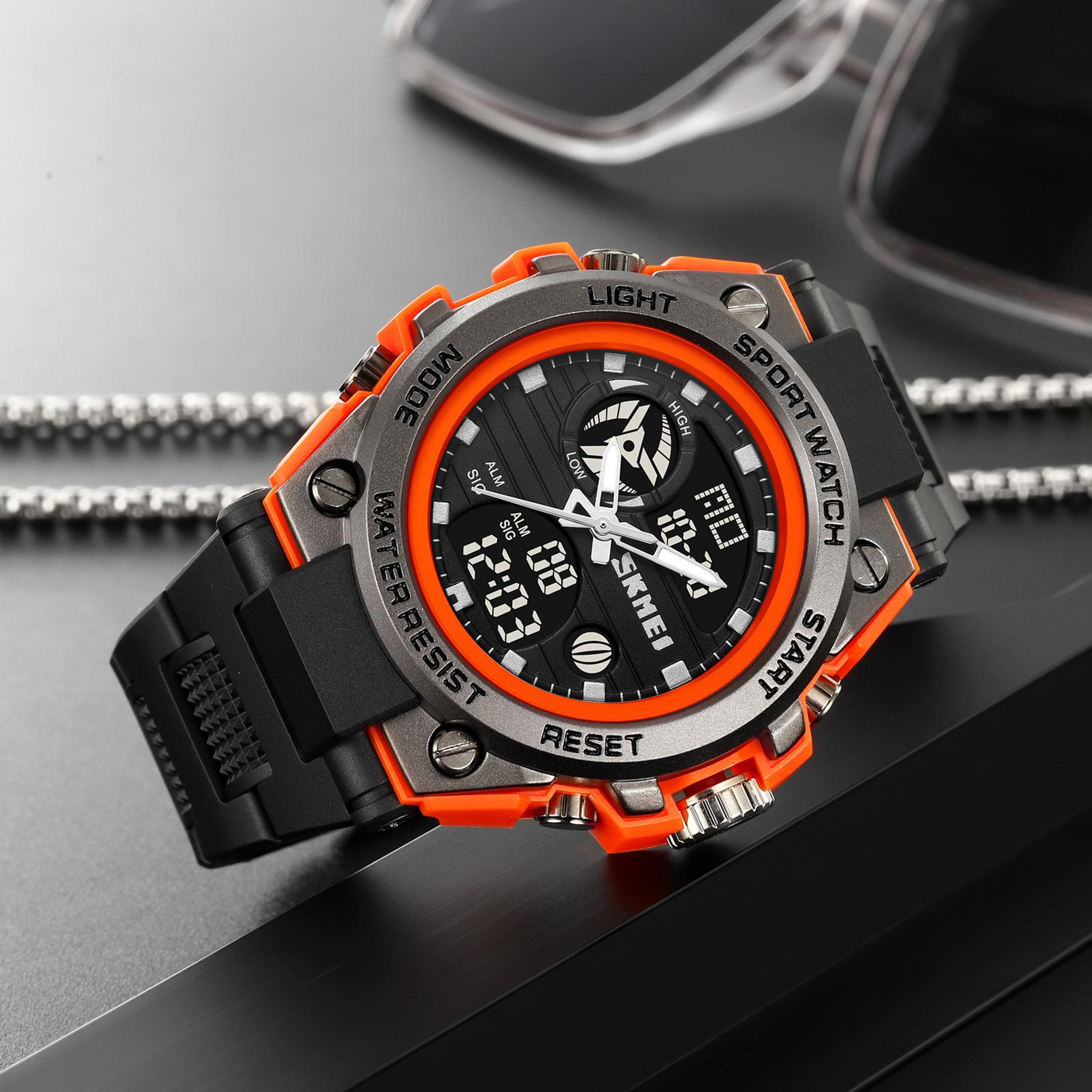 

SKMEI 2031 Мужские модные повседневные спортивные кварцевые часы с функцией подсветки двойного дисплея чёрный/оранжевый