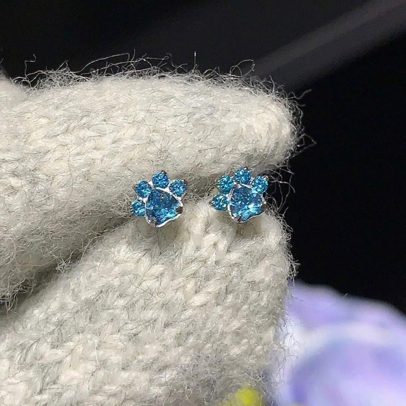 Whimsical Crystal Encrusted Cats Earrings Accessory Sophisticated Alloy Material Ear Studs In Modern Feline Motif