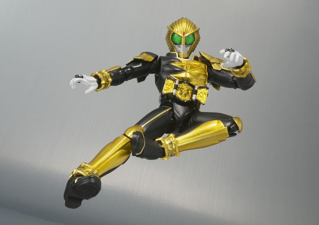 TAMASHII NATIONS Kamen Rider Beast S.H.Figuarts