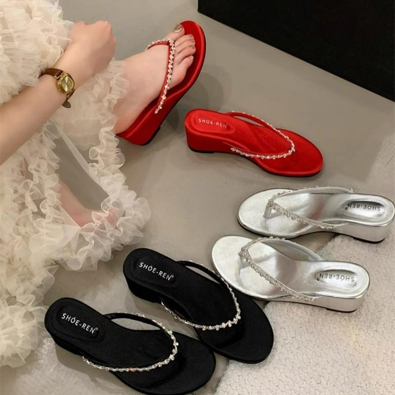 Fashion Summer New Stylish Wedge Slippers for Women Casual with Diamond Beach Sandals Luxury Comfortable High Heels Flip Flops Slippers