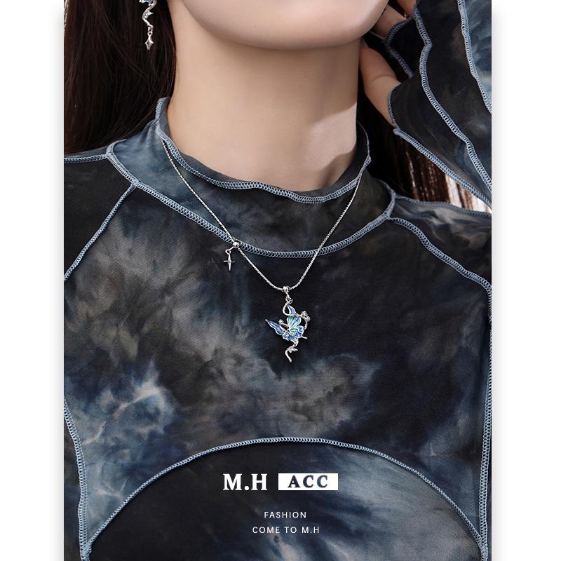 Butterfly and Snake Necklace: Luxury Autumn/Winter Sweater Chain with Elegant Pendant