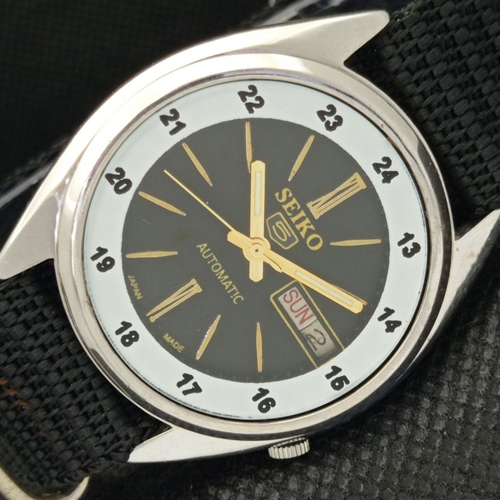 

Б/У винтажные мужские часы SEIKO 5 AUTOMATIC JAPAN DAY/DATE черного цвета 595a-a312355-2 SKU595a-a312355