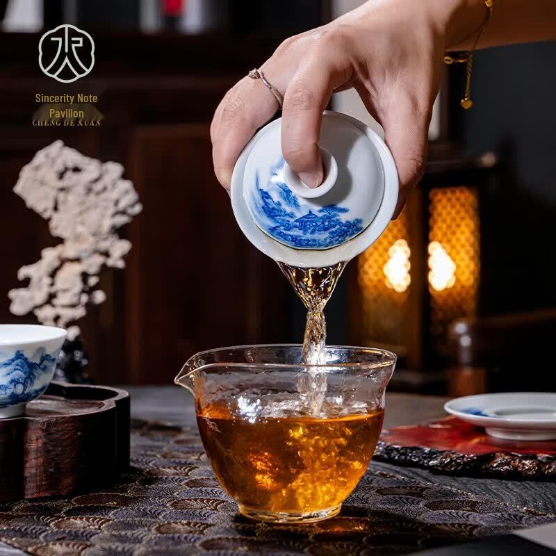 Chendexuan Jingdezhen Hand-painted Blue & White Stoneware Gaiwan
