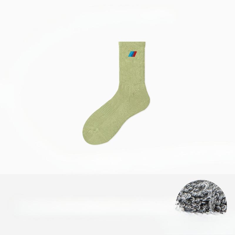 

Мужские профессиональные спортивные хлопковые носки с махровой подошвой, вышитым значком и защитой от прокручивания 1 pair зелёный