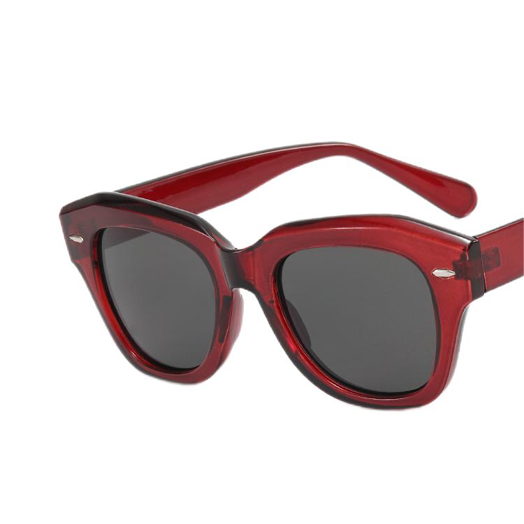 Irregular Rivets Sunglasses New Beach Excursion Uv Sunglasses Outdoor Riding Sunglasses Fashion Trend Wear Business Casual