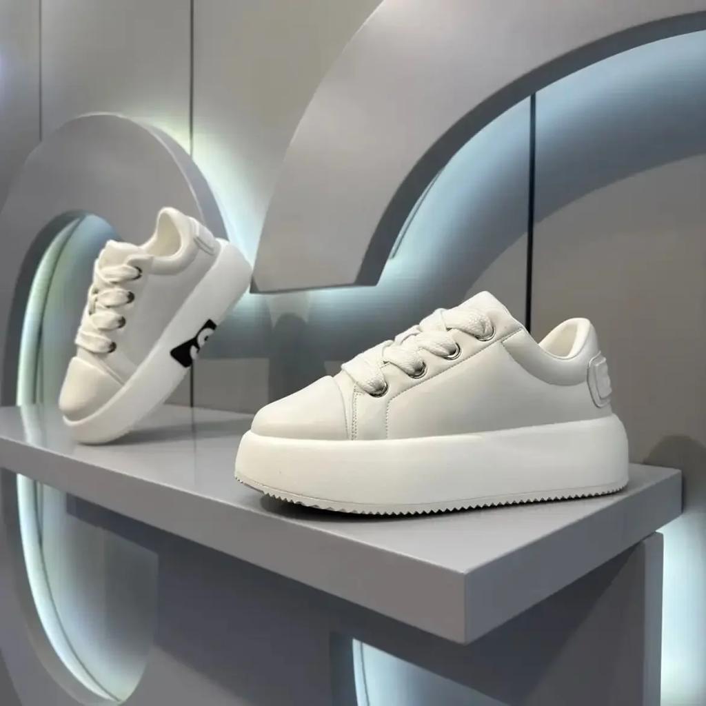 Męskie masywne sneakersy męskie designerskie buty deskorolkowe modne casualowe buty ze skóry mikrofibry dla mężczyzn cholewka zwiększająca wysokość but na platformie