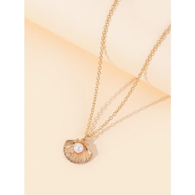 Womens Light Luxury Niche Design Shell Pearl Pendant Necklace Elegant Versatile Chain