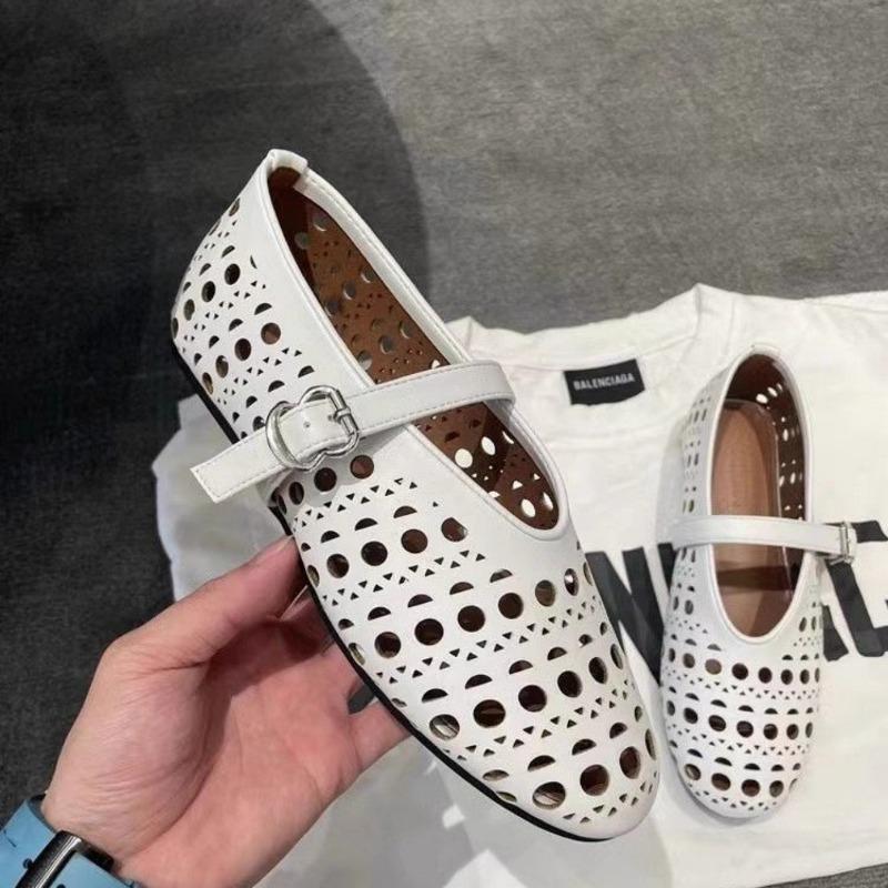 2025 New Women Sandals Summer Hollow Ladies Shoes Closed Toe Casual Sandals Women Soft and Comfortable Ballet Flat Shoes