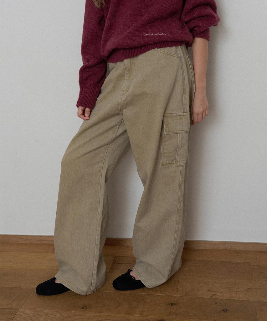 Sseomweeobeoteo Jackie Cargo Washed Pants - Beige