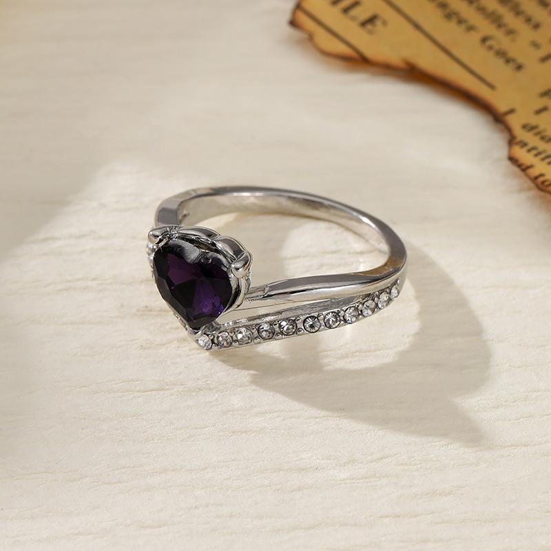 New V-shaped Diamond-set Love 4-color Jewelry, Simple, Fashionable and Versatile Women's Ring