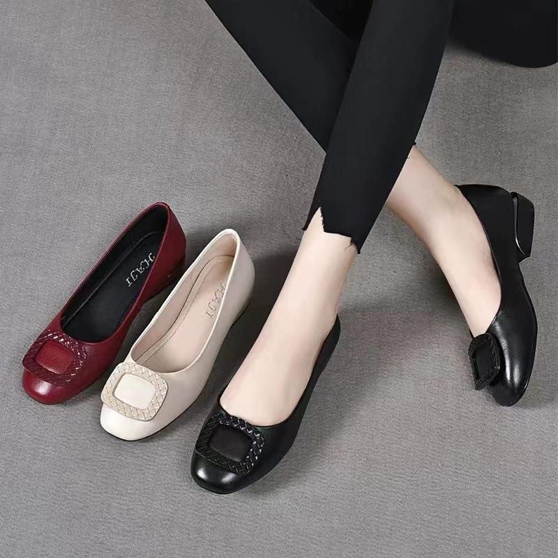 Single shoes women's shallow mouth flat shoes spring new low heel round head leather shoes spring and autumn soft leather women's shoes Doudou shoes