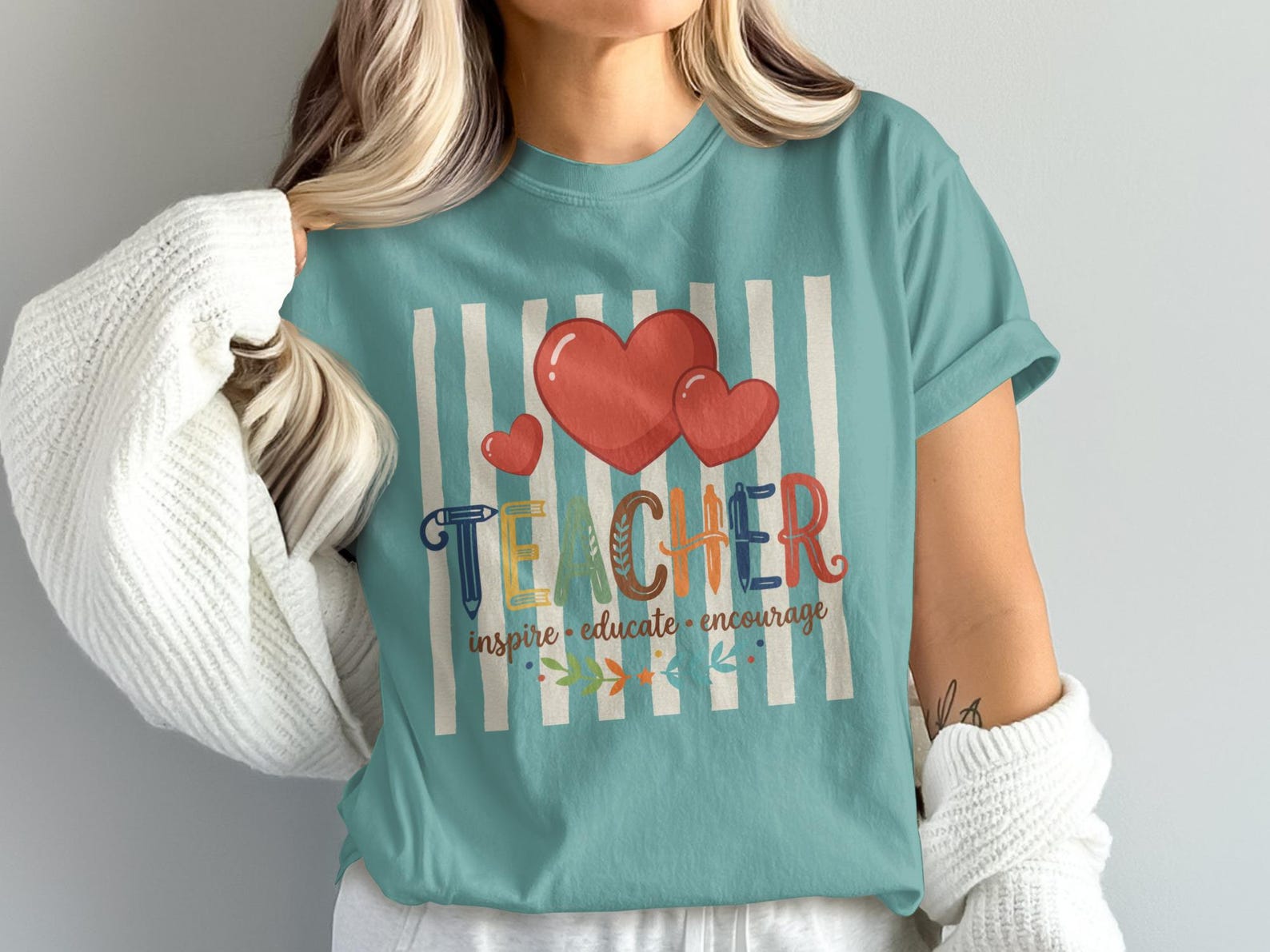 Teacher T-Shirt, Inspire Educate Encourage, Hearts Pencil Design XL