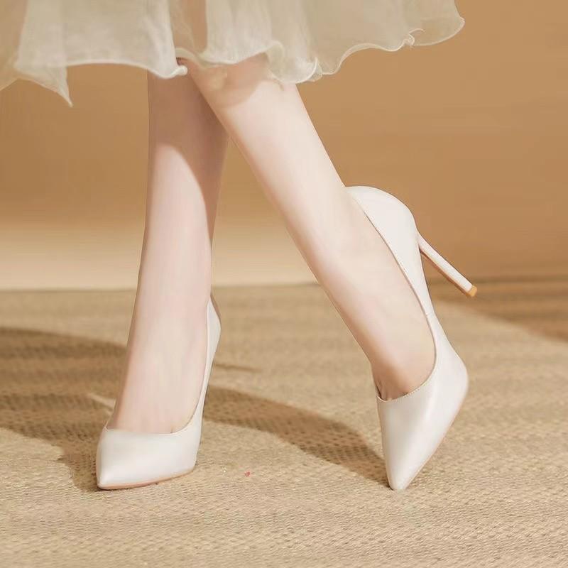 Pointed Single Shoes Women's New Thin Heels Shallow Mouth French Pointed Professional Temperament Fashion High Heels