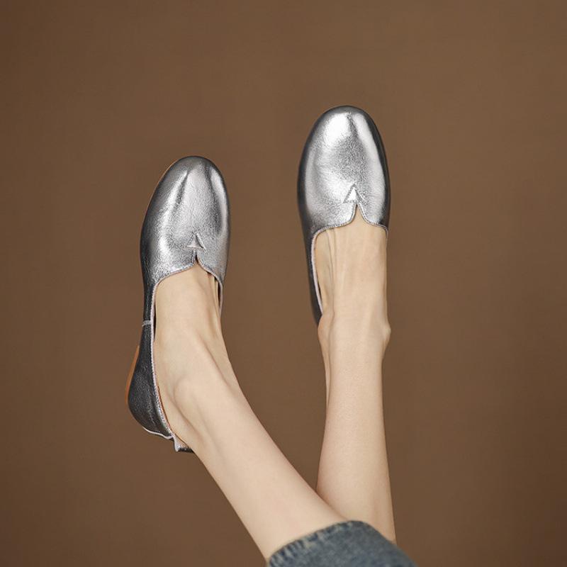 

Новые женские повседневные туфли на низком каблуке, слипоны, обувь больших размеров на все сезоны, однотонная кожаная женская модная обувь 40