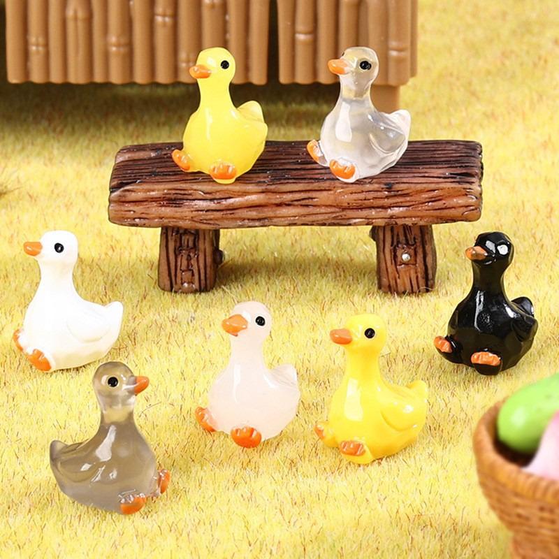 Miniature Luminous Resin Animal Ornaments: Cartoon Desktop & Car Decorations