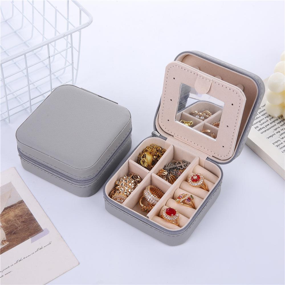 Compact Zippered Jewelry Box with Mirror – Stylish Travel Case for Rings, Earrings, and Accessories
