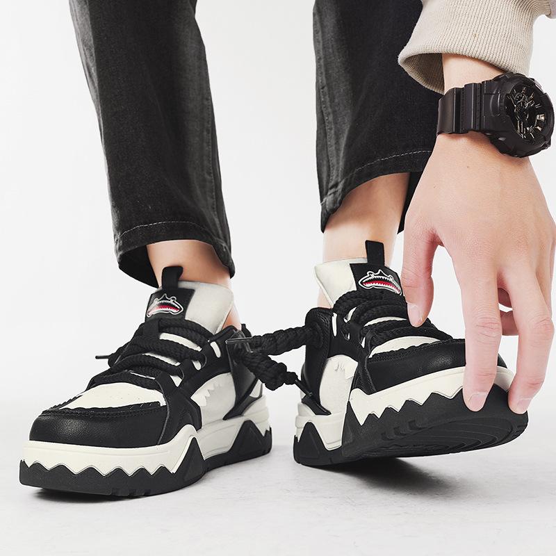 Spring and Autumn Classic New Men's Shoes Thick Soled Tall Fashion Casual Skateboarding Shoes Youth Student Sports Running Shoes