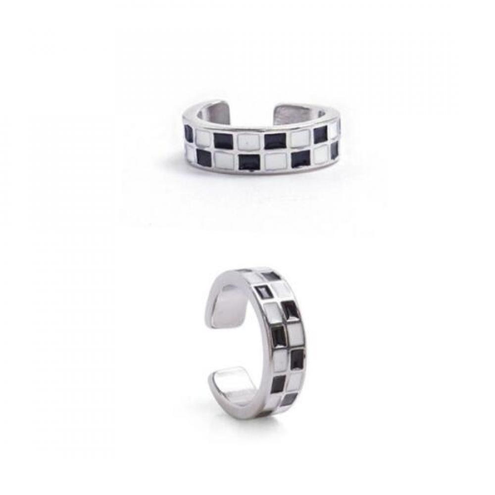 New Arrivals Open Run Wankuchi 925 Silver Women Black Checkerboard Ear Cuffs