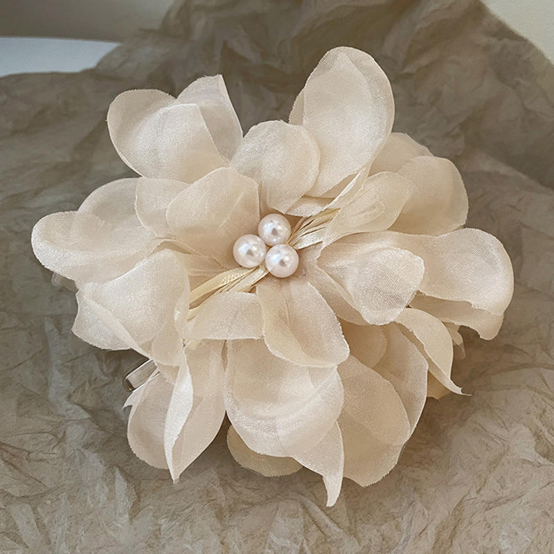 Sweet Flower Pearl Hair Clip For Women Mesh Gentle Elegant Fashion Pan Hair Shark Clip Temperament Girl Hair Accessories