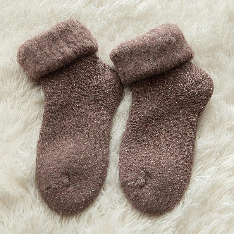 New Winter Warm Wool Women Socks Solid Color Thicker Cashmere Socks Merino Socks Against Cold Snow Russia Male Womens Socks
