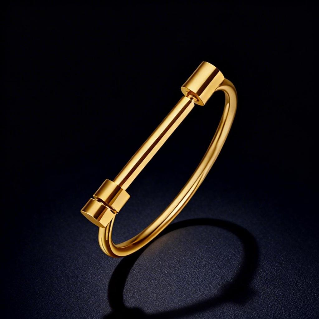 Women's Light Luxury Stainless Steel Horseshoe Bracelet - Non-fading, Simple, Versatile Fashion Wristband, European and American Style.