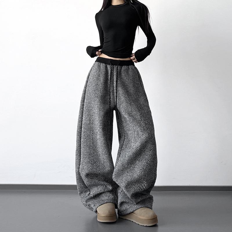 

Women s High-Waisted Herringbone Wool Blend Wide-Leg Trousers - Autumn/Winter 2025 Collection Large