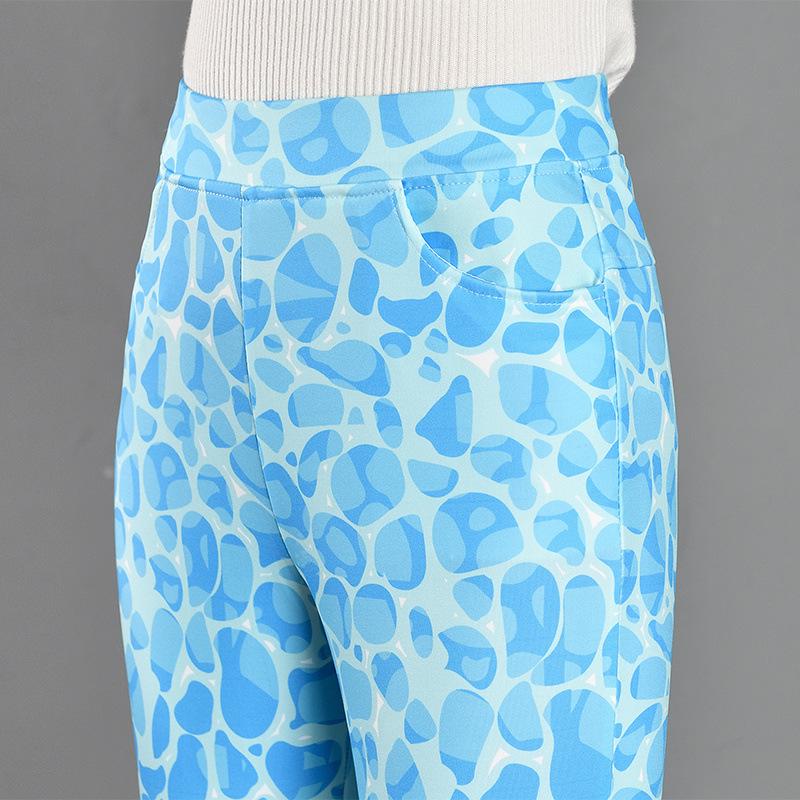 

Elastic Waist Women s Plaid Micro Flare Pants - Summer Versatile 2025 Slimming Bodycon Stretchy Fashion. 2XL under 130 jin