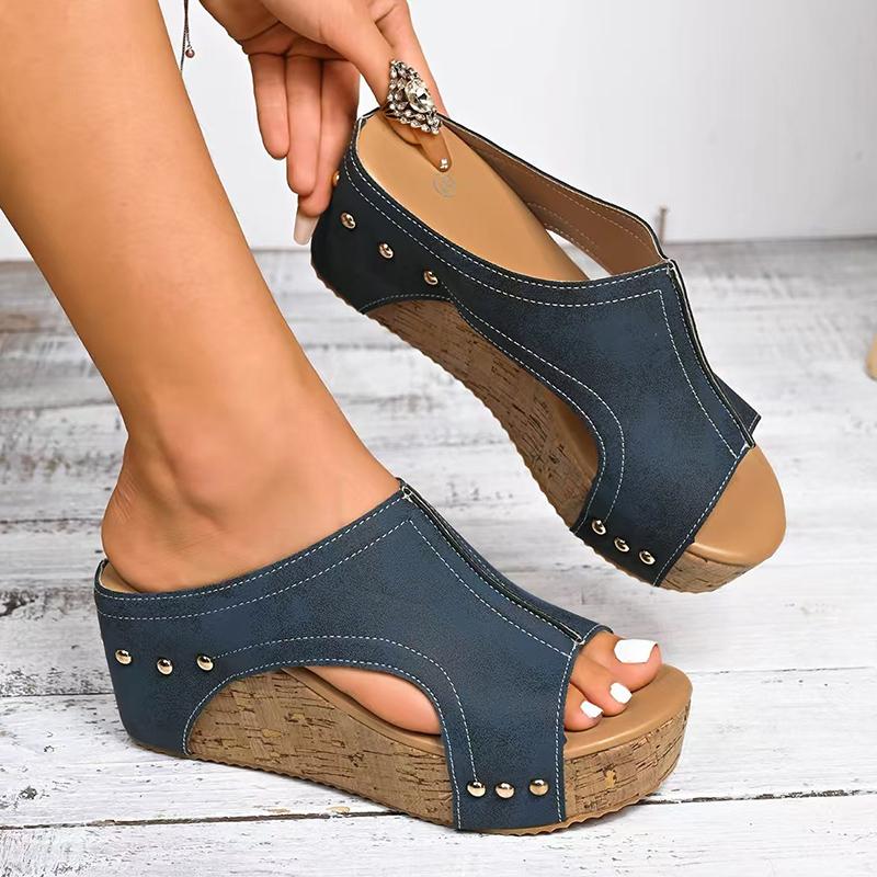 Fashion Retro Rivet Decor Wedges Sandals Women Summer Thick Sole Peep Toe Beach Slippers Woman Slip On Chunky Platform Sandals Plus Size