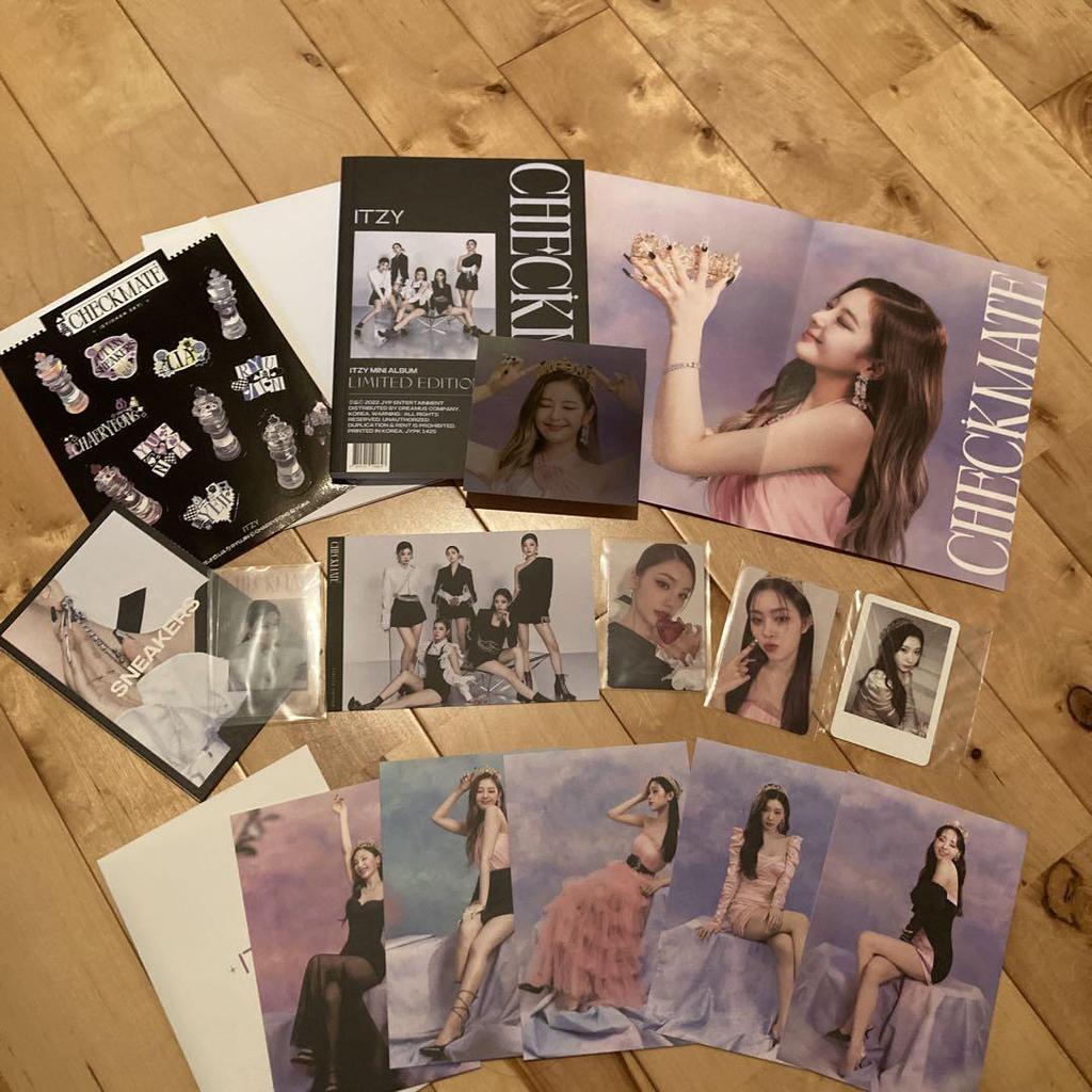 [USED] ITZY CHECKMATE (no CD)