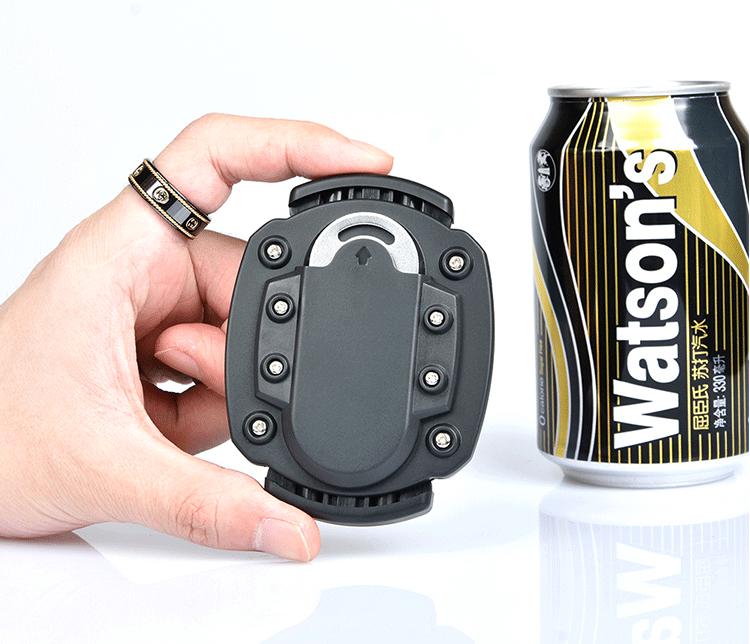 1 pz Apribottiglie Multifunzionale Portatile, Taglia Tappo Lattina di Birra, Apribottiglia Rapido per Bottiglia di Coca-Cola, Apribottiglie per Feste, Bar, Potluck, Gadget Domestici
