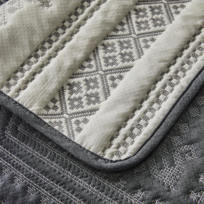 Pure Cotton Embroidered Sofa Cushion for All Seasons, Anti-slip, Dust-proof, Cat-scratch Proof Sofa Cover, Full Cover Cloth
