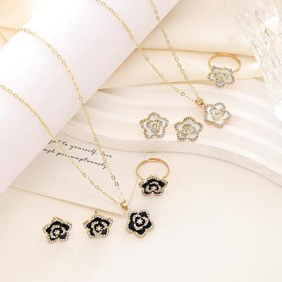 Koreanische Kamelien-Halskette & Schmuckset: Damen High-End Ohrringe, Ringe & Schlüsselbeinkette
